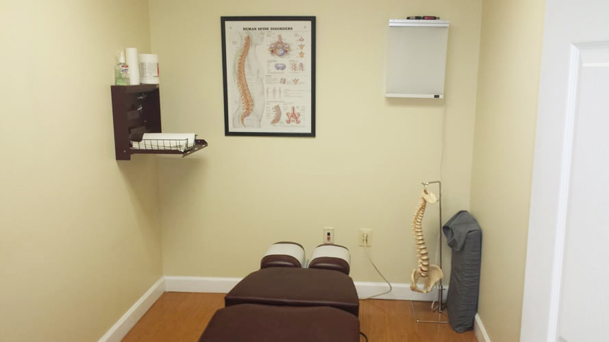 Chiropractic Bowie MD Adjusting Table