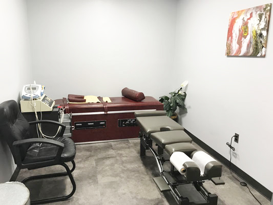 Chiropractic Germantown MD Adjustment Room