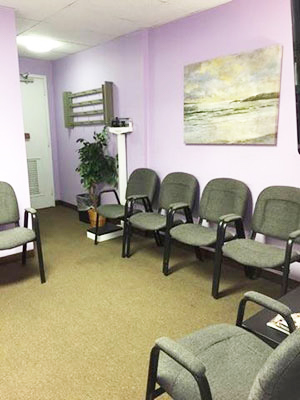 Chiropractic Wheaton MD Waiting Room